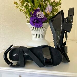 Anne Klein Black patent Wedges